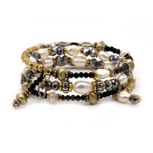 My Bead Emporium Jewelry - Bracelet with fresh water pearls and black and gold beads.